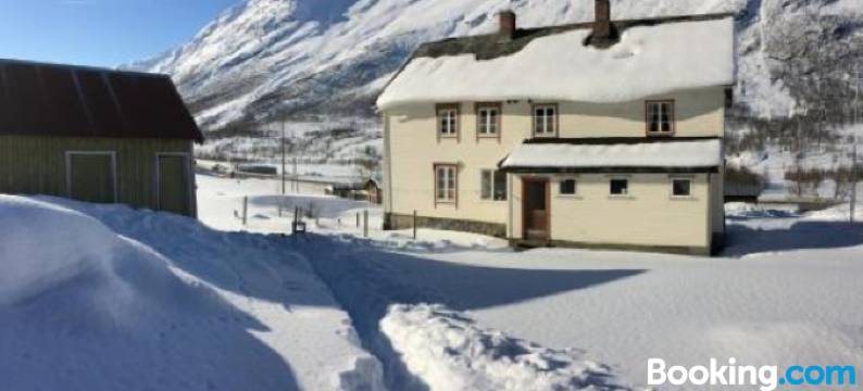 欧沃沃尔农场民宿(Overvoll Farm)图片