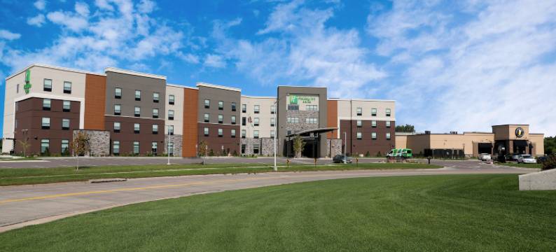 假日酒店及套房苏福尔斯-机场，洲际酒店集团酒店(Holiday Inn & Suites SIOUX FALLS - AIRPORT by IHG)图片