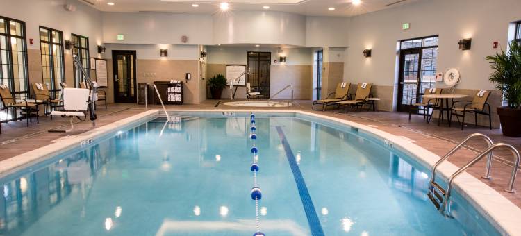 奥尔巴尼Wolf RD科勒尼中心商场Staybridge Suites(Staybridge Suites Albany Wolf RD-Colonie Center)图片