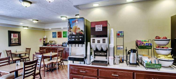 凯艺酒店 - 靠近马丁斯维尔赛道(Quality Inn Near Martinsville Speedway)图片