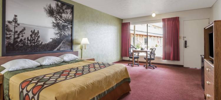 韦尔斯速8酒店(Super 8 by Wyndham Wells)图片