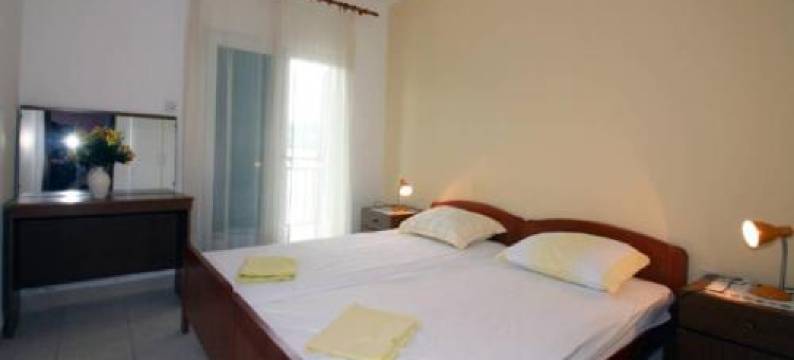 Waterfront Apartments图片