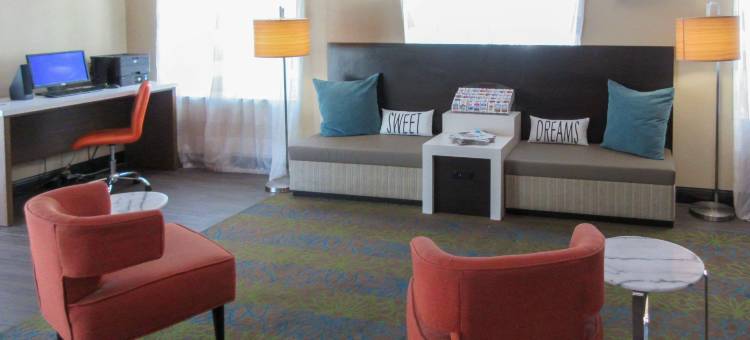 劳德代尔堡国际机场舒眠套房酒店(Sleep Inn & Suites Ft Lauderdale International Airport)图片