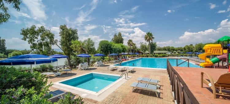 TH 西贝里滨海 - 德格里海湾村庄酒店(TH Marina di Sibari - Baia Degli Achei Village)图片