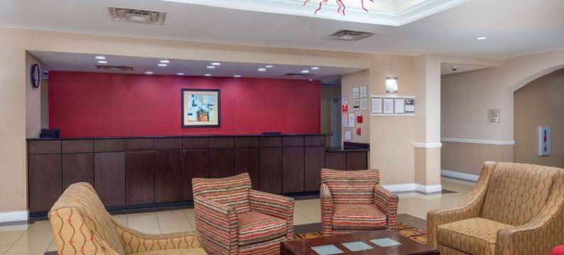 梅肯西拉昆塔温德姆套房酒店(La Quinta Inn & Suites by Wyndham Macon West)图片
