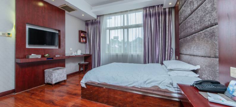 双峰假日酒店(麻阳汽车站店)图片