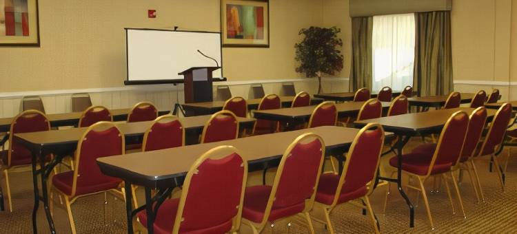 Spark by Hilton Rahway图片