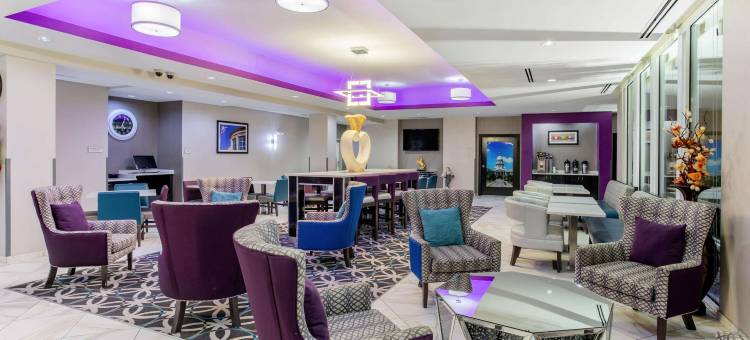 斯普林菲尔德拉昆塔温德姆套房酒店(La Quinta Inn & Suites by Wyndham Springfield IL)图片