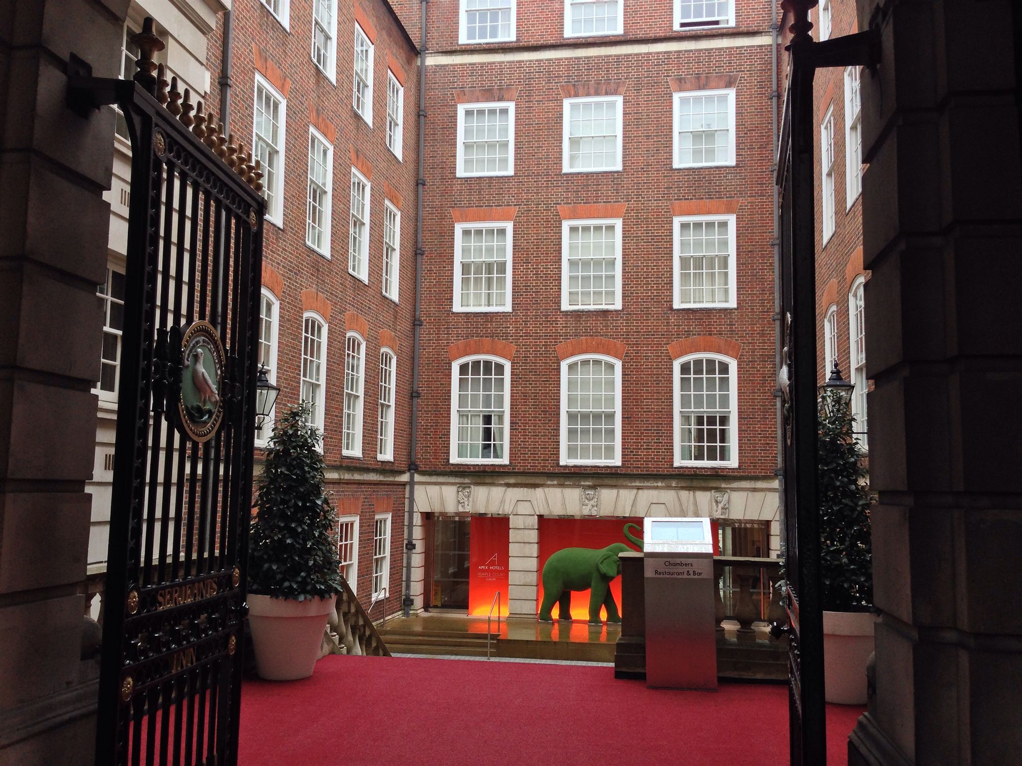 Apex Temple Court HotelHotel Overview