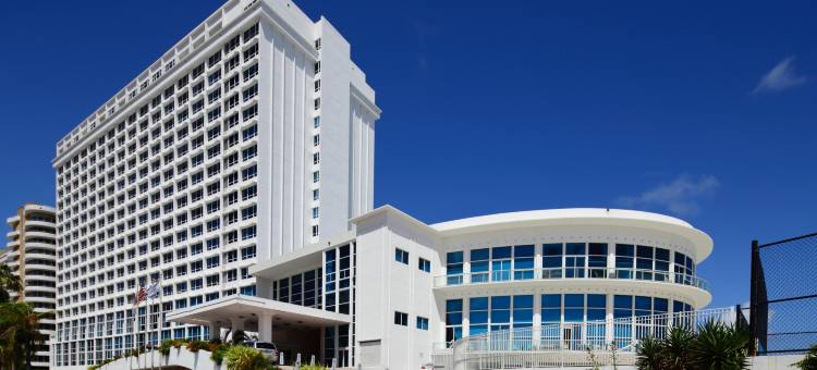 新起点迈阿密海滩公寓酒店(New Point Miami Beach Apartments)图片
