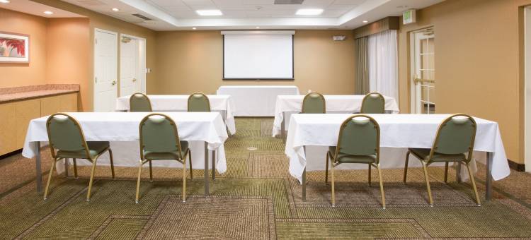 路易斯维尔丹佛博尔德拉昆塔温德姆套房酒店(La Quinta Inn & Suites by Wyndham Denver Boulder-Louisville)图片