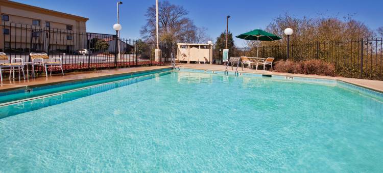 Travelodge by Wyndham Columbus State University图片