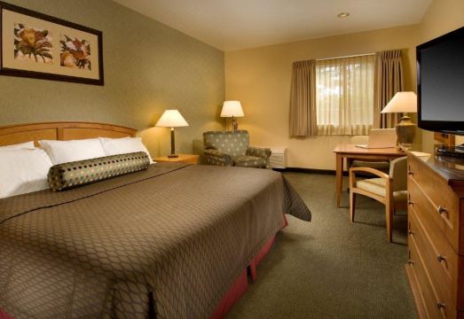 Redmond Inn Hotel Overview