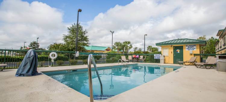 北默特尔海滩呗盟酒店(Baymont by Wyndham North Myrtle Beach)图片