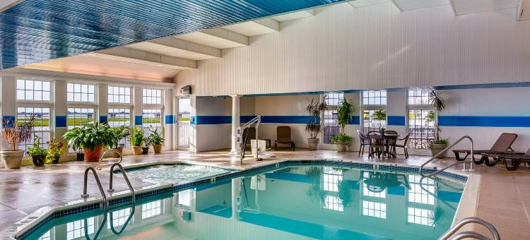 钦科蒂格岛海湾舒适套房度假村(Comfort Suites Chincoteague Island Bayfront Resort)图片