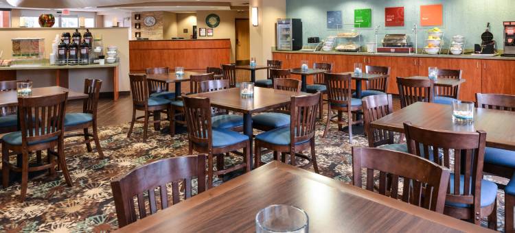 康福特套房-村庄酒店(Comfort Suites the Villages)图片