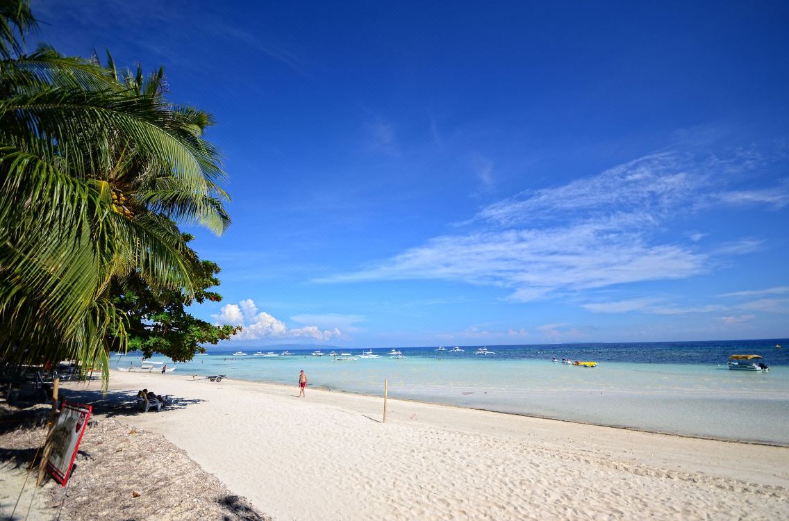 두말루안 비치 리조트 (Dumaluan Beach Resort)