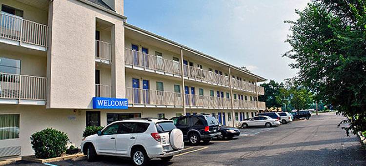 西维吉尼亚查理斯顿戴斯酒店(Days Inn by Wyndham Charleston WV)图片