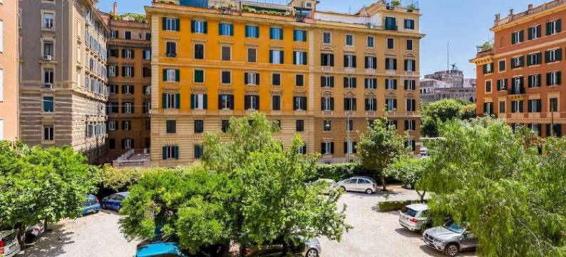 多莫斯凯梅塔娜酒店(Domus Carmelitana Rome)图片