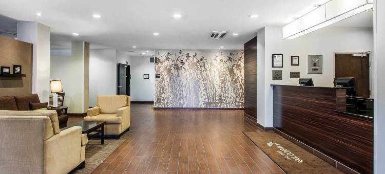 舒眠酒店及套房大福克斯 靠近阿勒鲁斯中心(Sleep Inn & Suites Grand Forks Alerus Center)图片