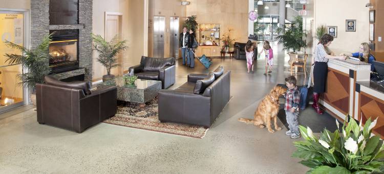 普鲁士基洛纳贝斯特韦斯特优质套房酒店(Best Western Plus Kelowna Hotel & Suites)图片