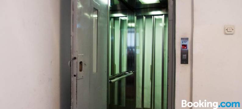 萨格勒布中央公寓酒店(Centroom Apartments Zagreb)图片