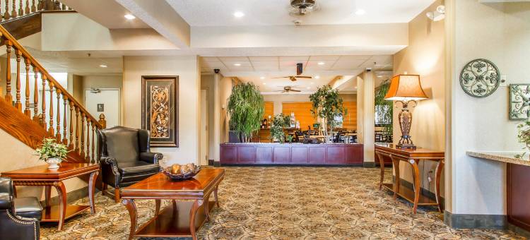 本顿德拉芬维尔凯艺套房酒店(Quality Inn & Suites Benton - Draffenville)图片