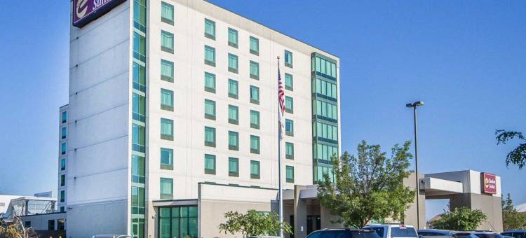 阿连特能源中心克拉丽奥酒店(Clarion Suites Central)图片