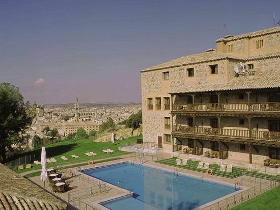 帕拉多托莱多酒店