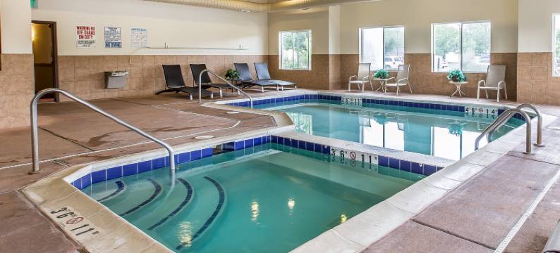 舒适套房酒店(Comfort Inn & Suites)图片