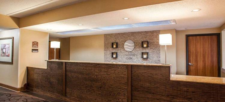 阿灵顿高地 - 麋鹿林郊区套房酒店(Suburban Studios Arlington Heights Elk Grove)图片