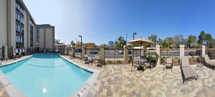 欢朋酒店洛杉矶/西科维纳(Hampton Inn Los Angeles/West Covina)图片