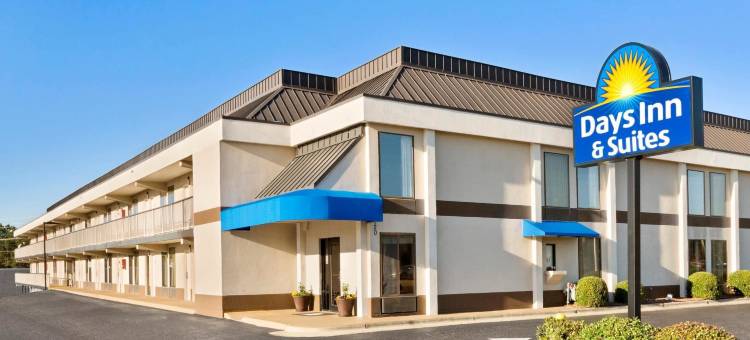 费耶特维尔西北堡布拉格地区戴斯酒店(Days Inn & Suites by Wyndham Fort Bragg/Cross Creek Mall)图片