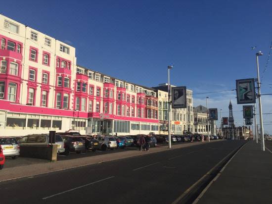 Print Of A Police Officer Stands Guard Outside The Imperial Hotel In Blackpool In 2020 Imperial Hotel Police Officer Photo Wall Art
