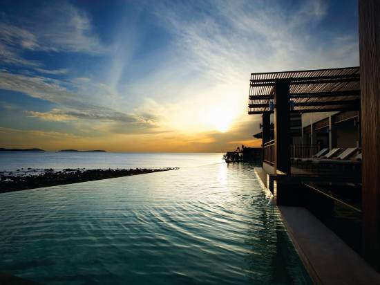 蘇梅島薩南濱海泳池別墅