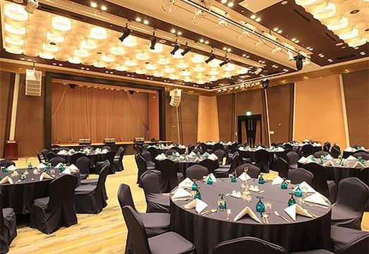 High1 Condominium Hotel Overview