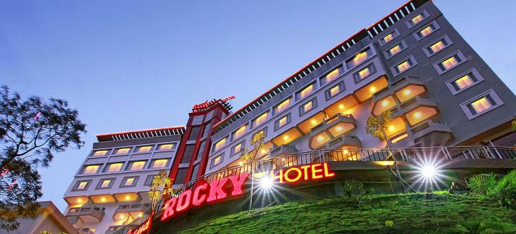武吉丁宜洛奇大酒店(Grand Rocky Hotel Bukittinggi)图片