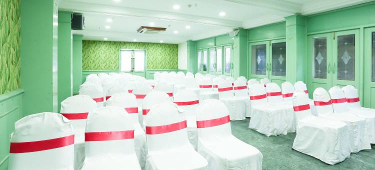 Treebo Komfort 套房酒店，距离迈索尔皇宫3公里(Treebo Komfort Suites, 3 Km from Mysore Palace)图片