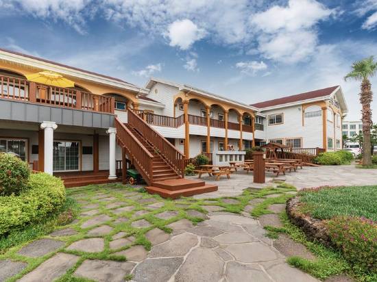 格里姆度假酒店