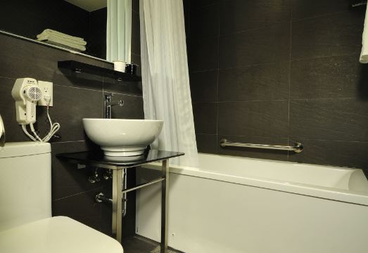 Forward Suites II Hotel Overview