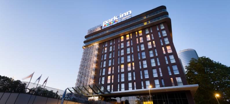 里加瓦德马拉丽柏酒店(Park Inn by Radisson Valdemara, Riga)图片
