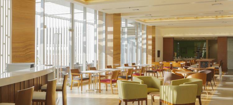 三宝垄新邦利马智选假日酒店(Holiday Inn Express Semarang Simpang Lima)图片