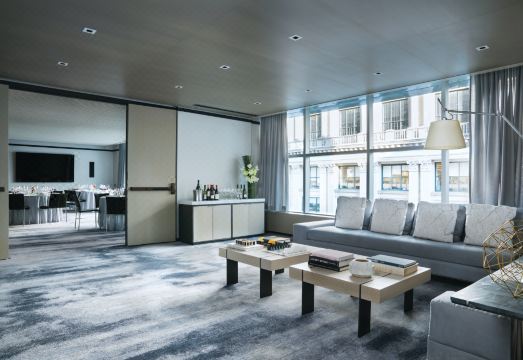 The Langham, New York, Fifth Avenue Hotel Overview