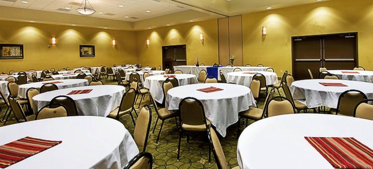 格林豪泰佛罗伦萨套房酒店(GreenTree Inn and Suites Florence, AZ)图片