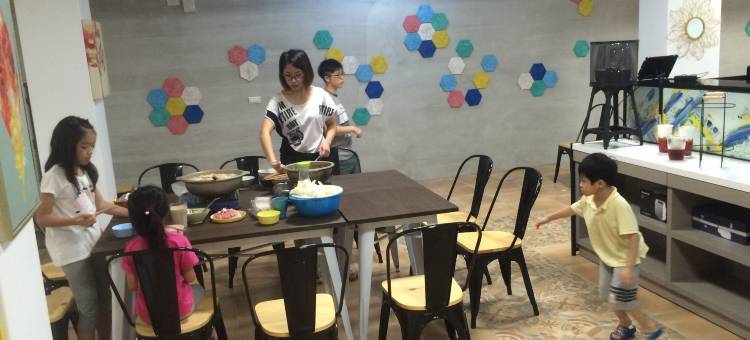 漫步山岚图片