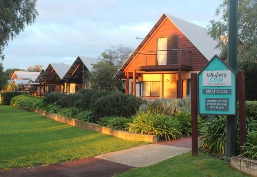 Whalers Cove VillasHotel Overview