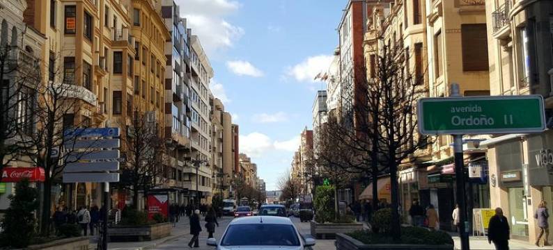 阿尔瓦雷斯旅馆(Hostal Alvarez)图片