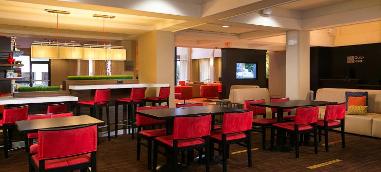 堪萨斯城东蓝泉城万怡酒店(Courtyard Kansas City East/Blue Springs)图片