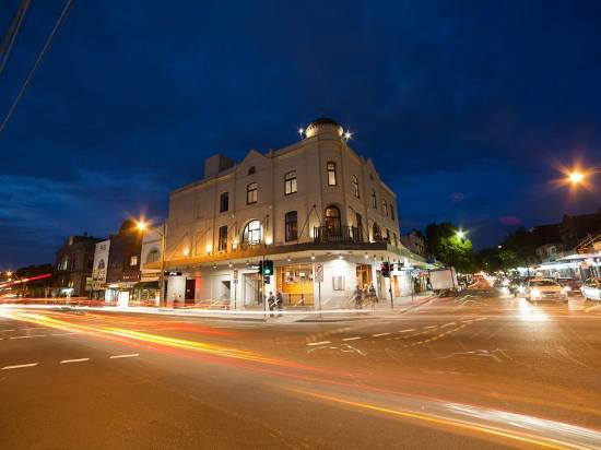 沙利山皇冠酒店賓館