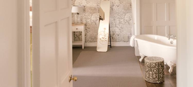 斯通豪斯苑酒店(Stonehouse Court Hotel - A Bespoke Hotel)图片